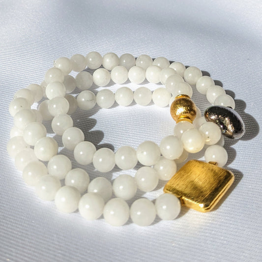 Ro & Gieo White Agate Bead with 24 Karat Electroplated Brass Bracelet