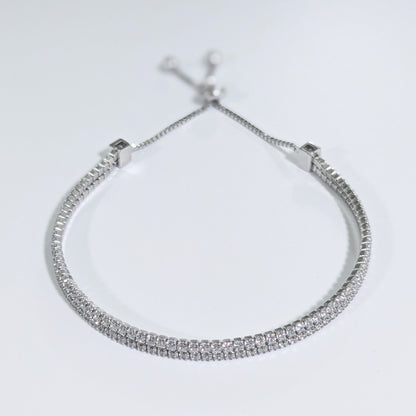 Pulsera de plata de ley 925 con doble tenis y circonitas.