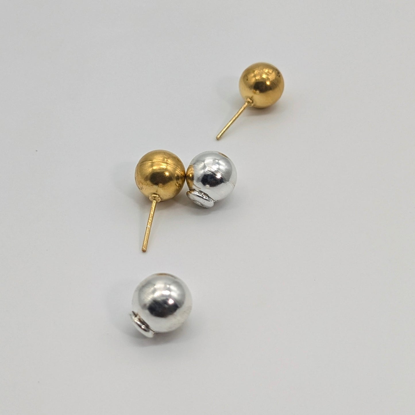 Lola SS Ball Back Earrings