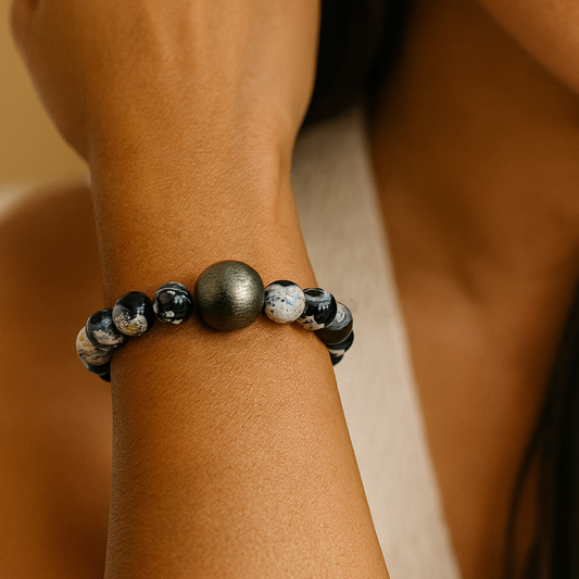 Pulsera de latón chapado en negro con ágata Ro &amp; Gieo