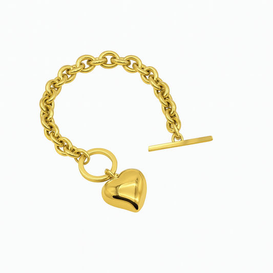 Curved Heart Pendant Bracelet